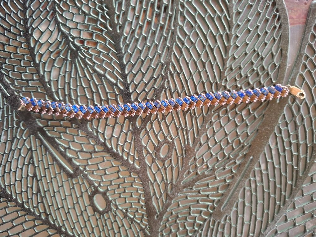 Brățară lapis lazuli placata cu aur de 18 k lungime 24 cm