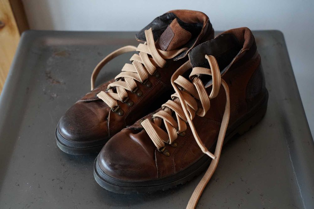 мъжки кожени обувки / португалски