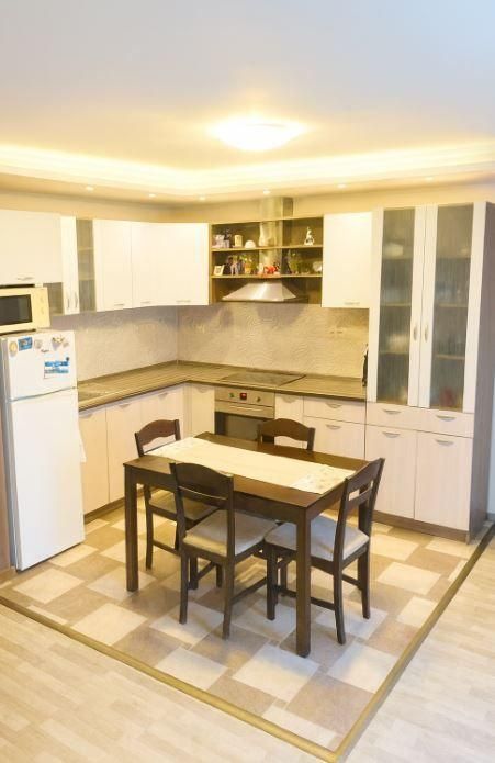 Дава се под наем Двустаен апартамент в Варна, Левски - 65 кв.м за 450 € - Снимка #2