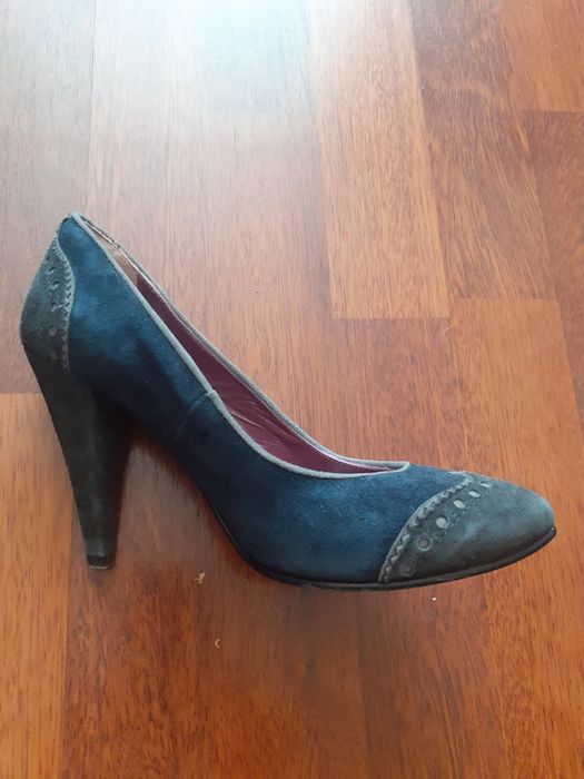Дамски обувки с висок ток, естествен набук