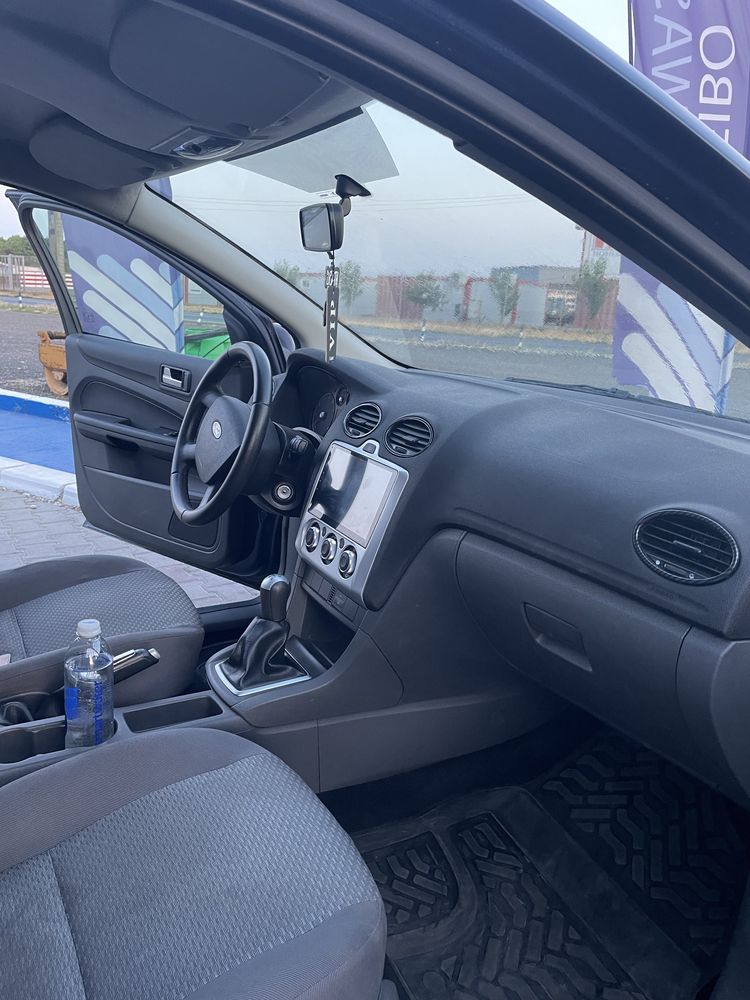 vand ford focus 2