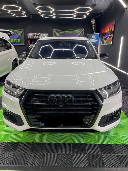 Audi e-tron Audi Q7 E-tron Plug-in Hibrid 2017 , Impozit 230 lei/an