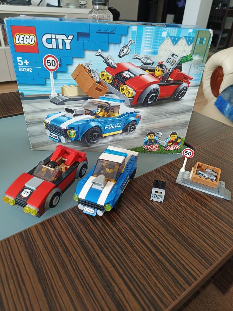 Lego city cod 60242