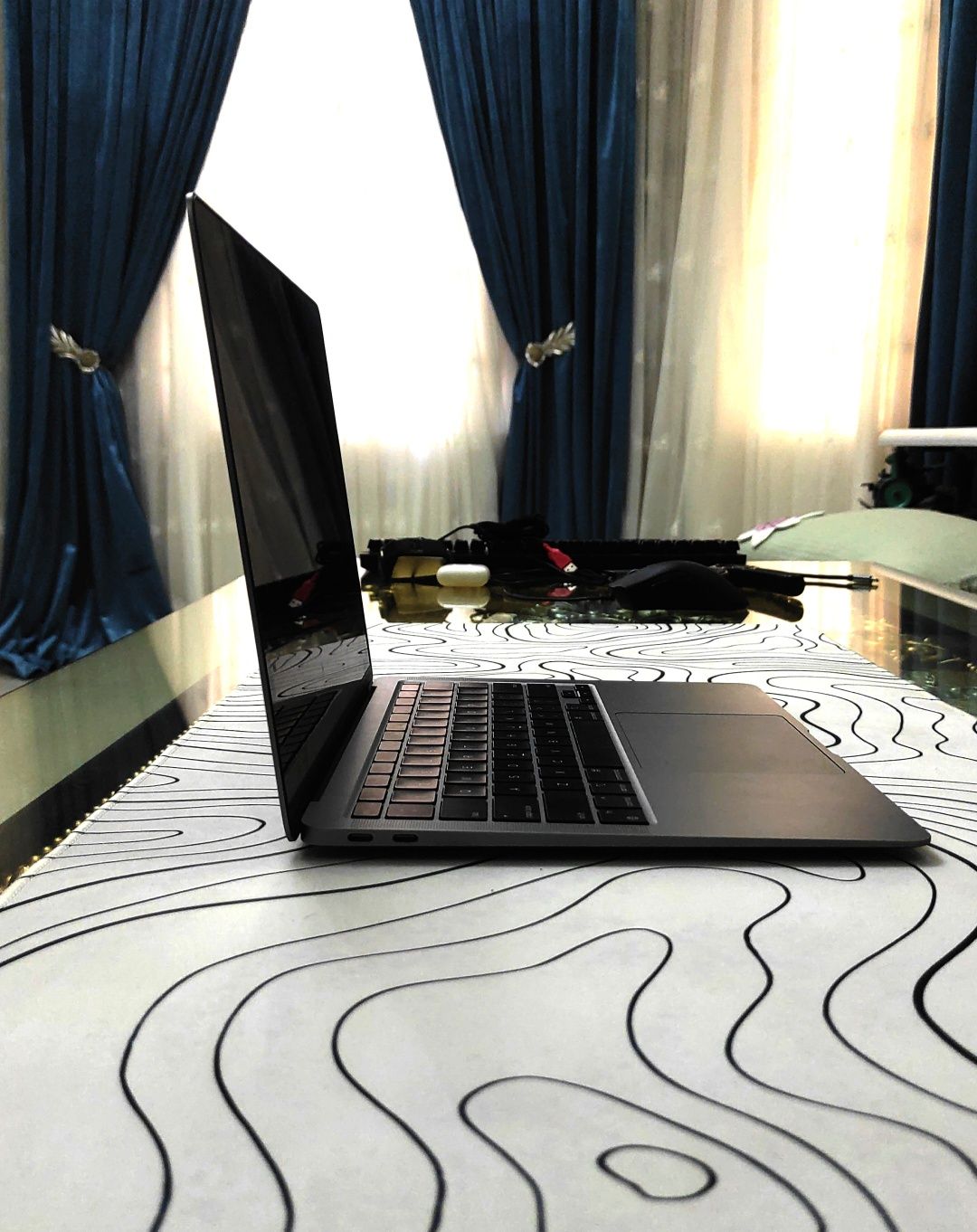 MacBook Air M1 ёмкость 90%