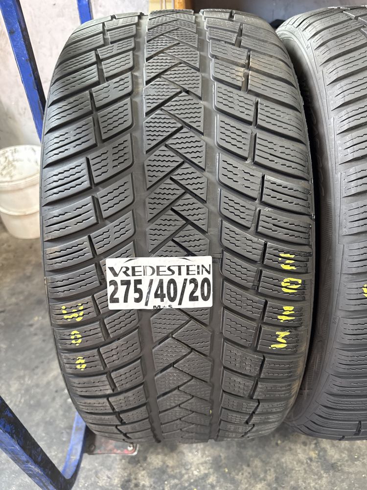 275/40/20 Vredestein M+S