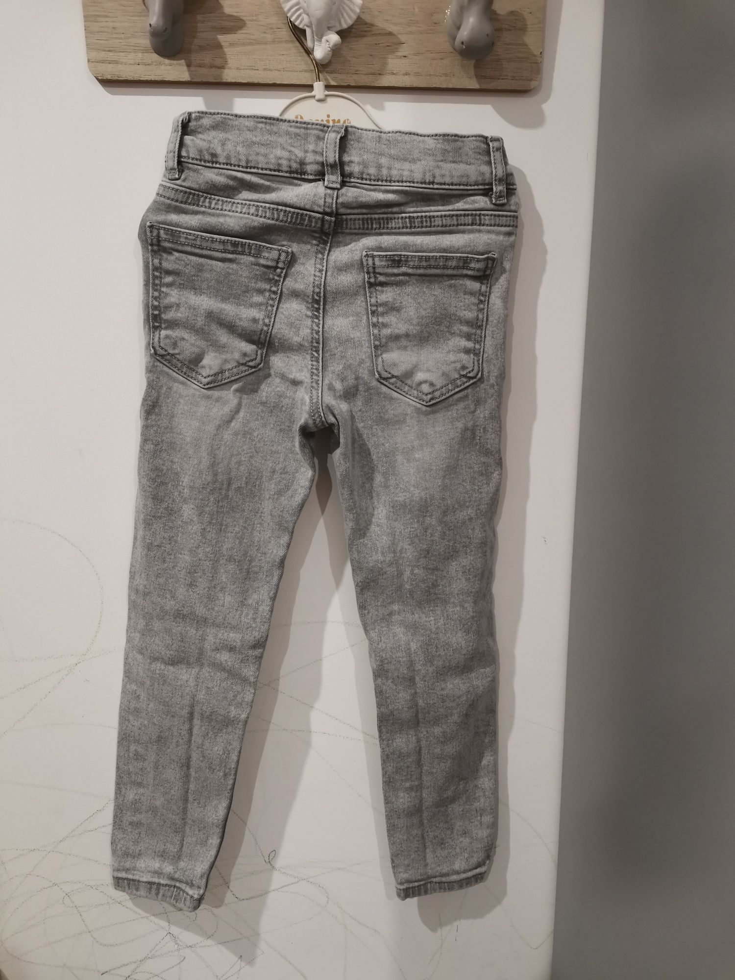 Дънки и панталони за момче 110-ти размер