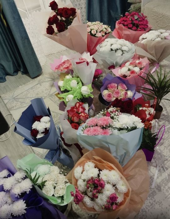 Продам букеты  цветов свежие СЕГОДНЯ