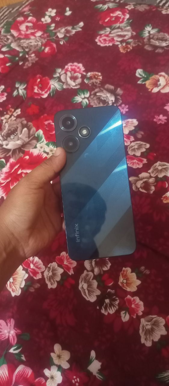 Infinix Hot 30Play sotiladi