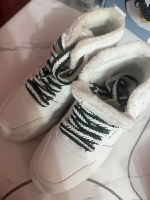 Продам женскую обувь зима