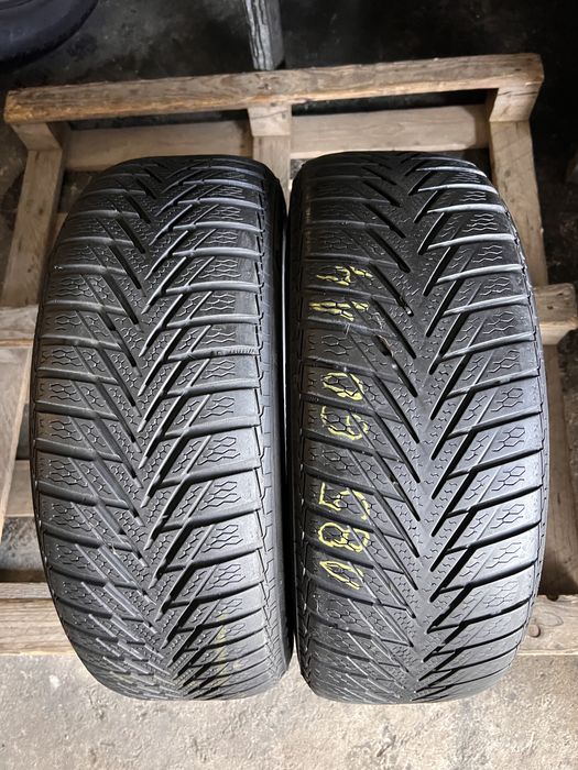 2 anvelope iarna 185/60/14 , Continental !