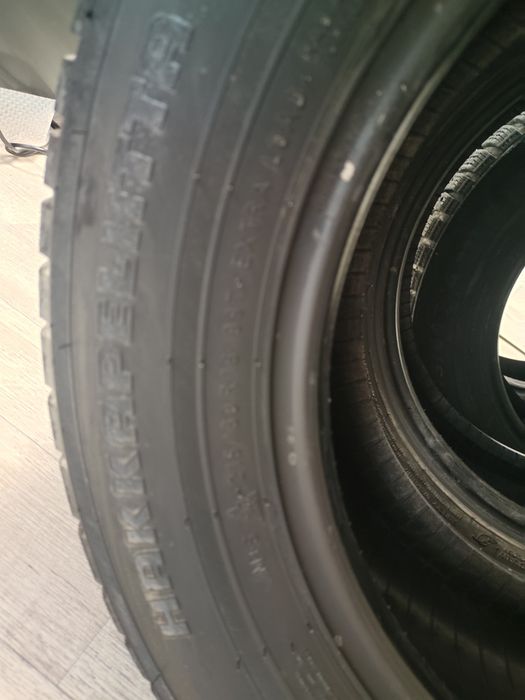 Продам 4шт Б/у зимнюю резину R16 nokian hakkapeliitta