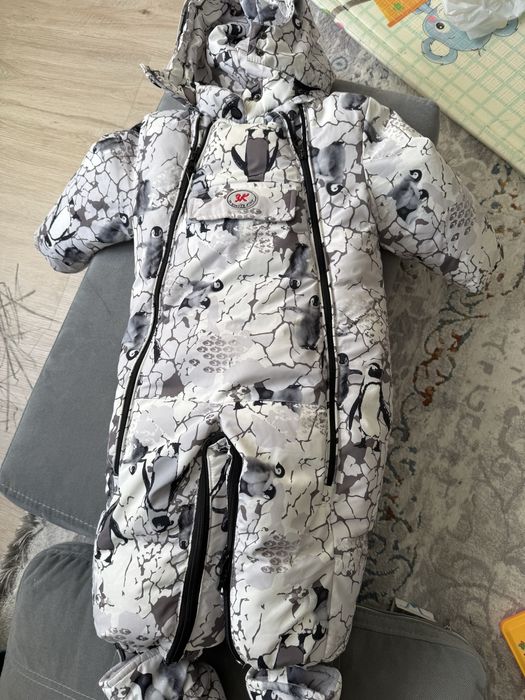 Отдам даром детский комбинезон трансформер