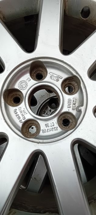 Jante 17 audi  .