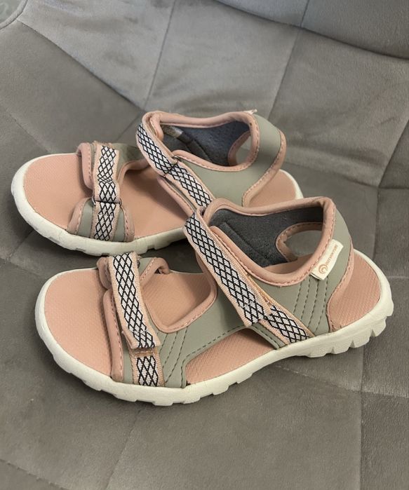 Детские сандали на девочку