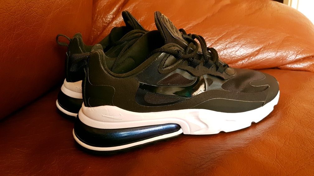 Маратонки Nike Air Max 270 react