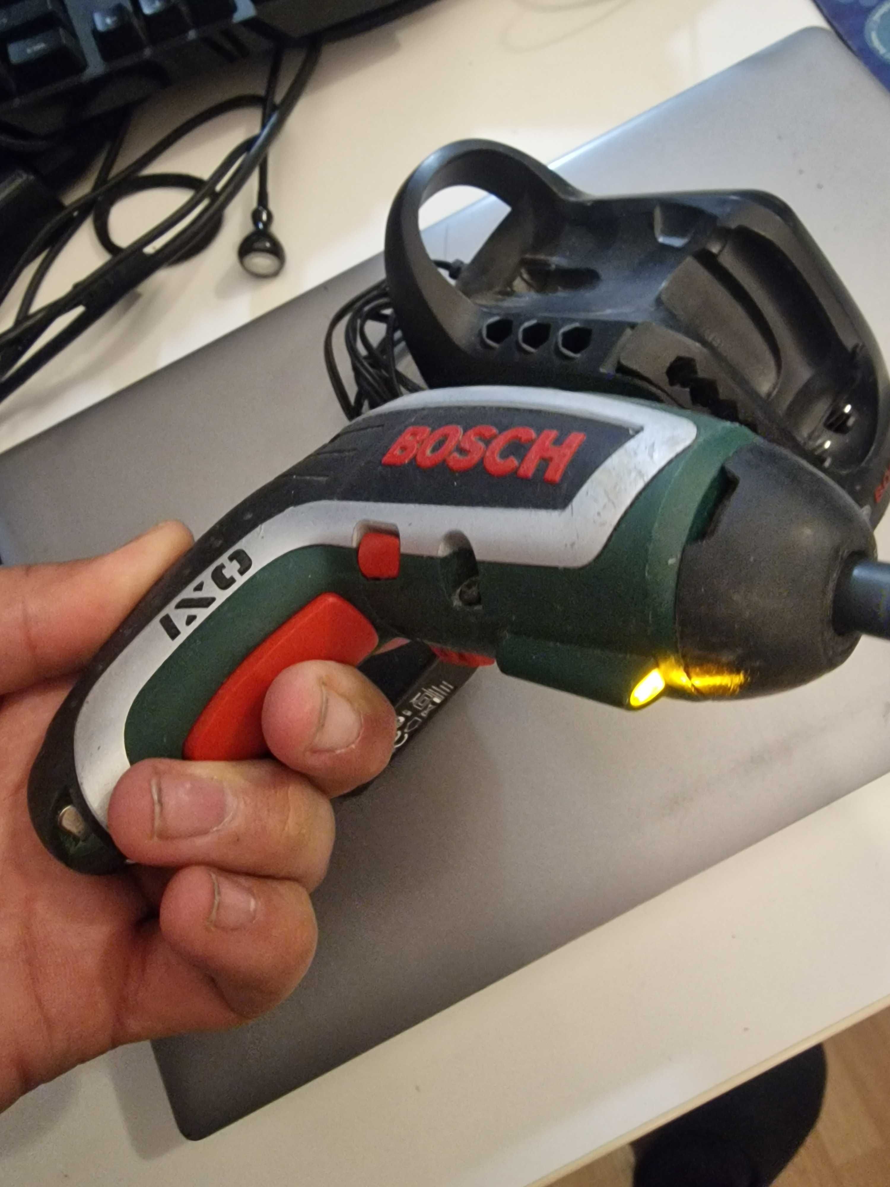 Filetanta BOSCH OXI Stare f buna de functionare cu incarcator inclus