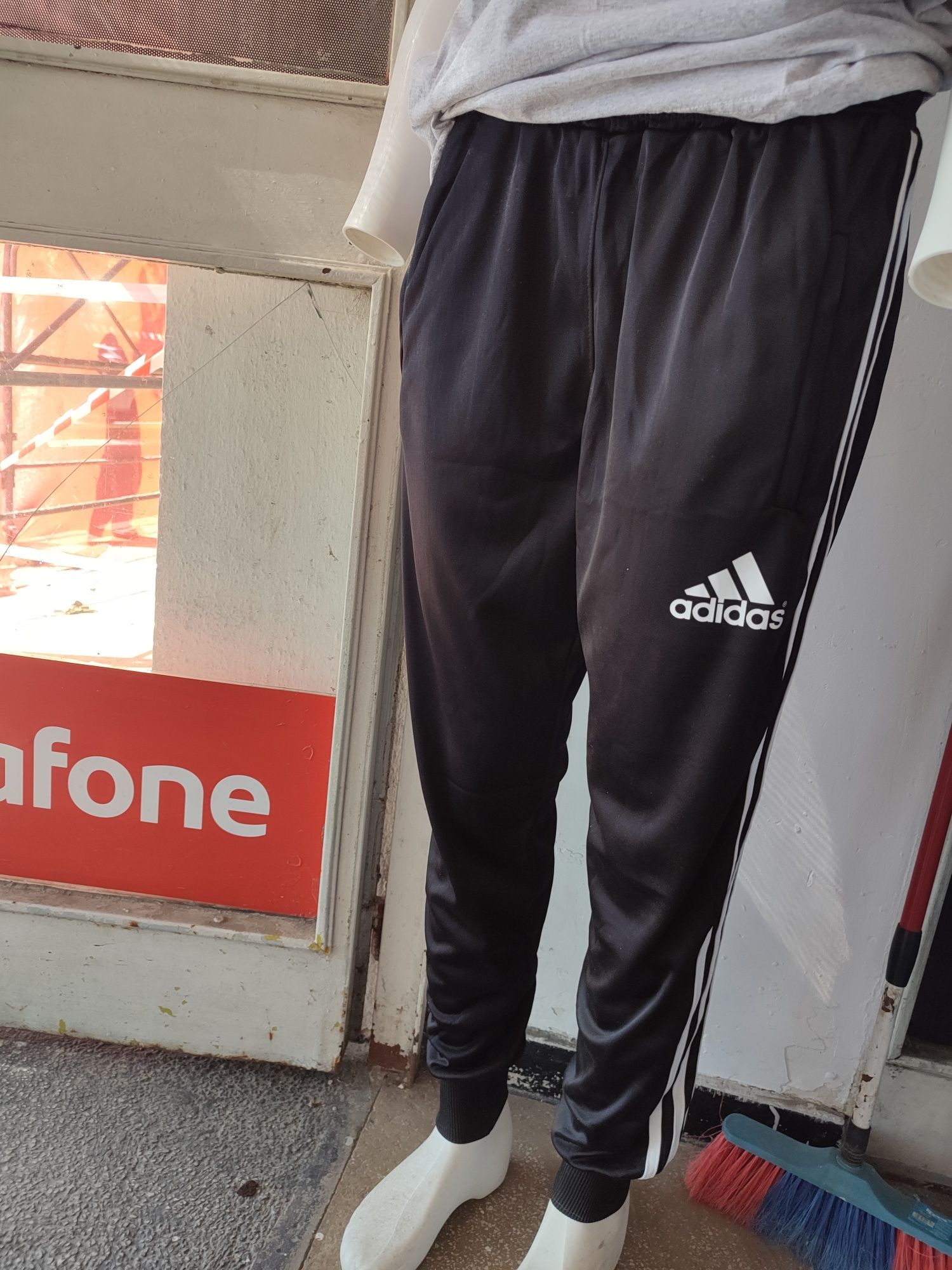 Pantaloni trening Adidas