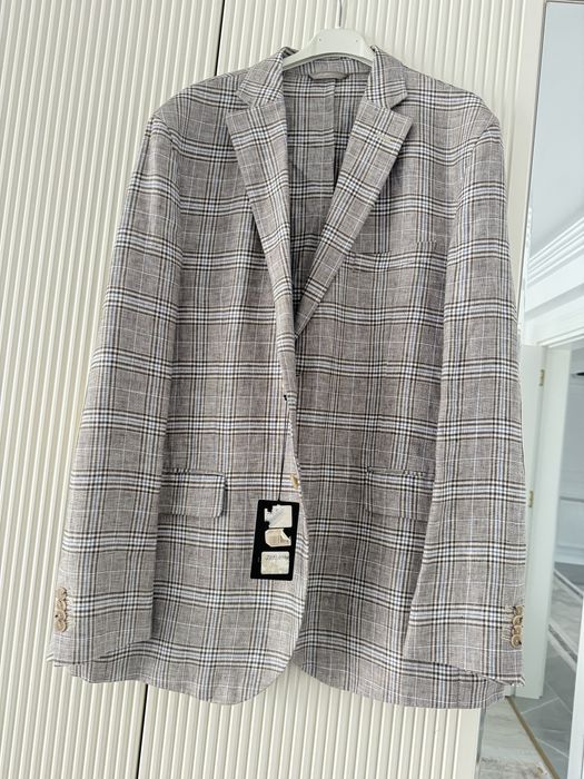 Vand costum Hugo boss original