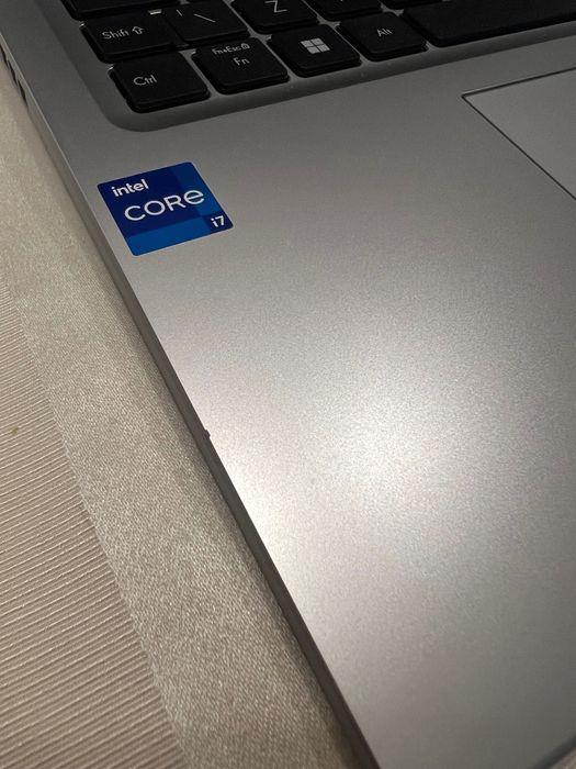 ASUS Vivobook 16 X1605ZA 16” Laptop - Intel Core i7, 512 GB SSD