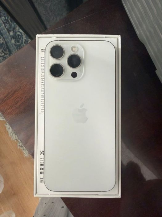 iPhone 15 pro max 512g White