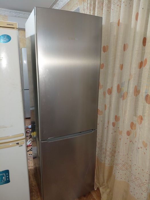 Холодилниктер стиралкалар бар