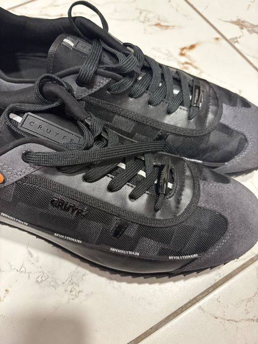 Маратонки Gryuff номер 46