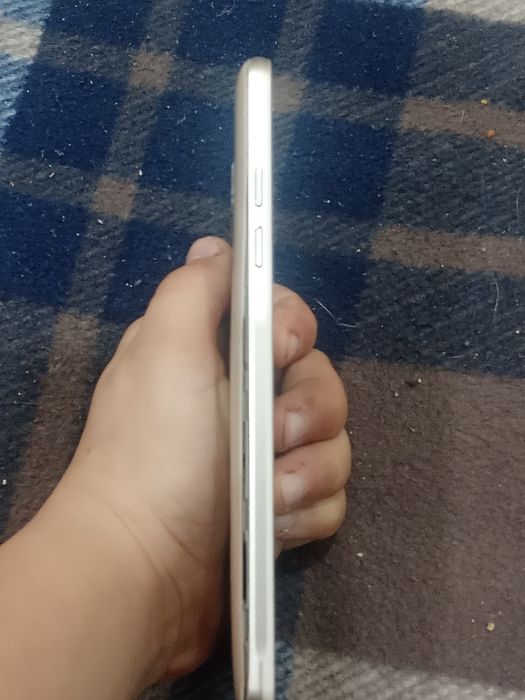 Продам Самсунг на запчасти