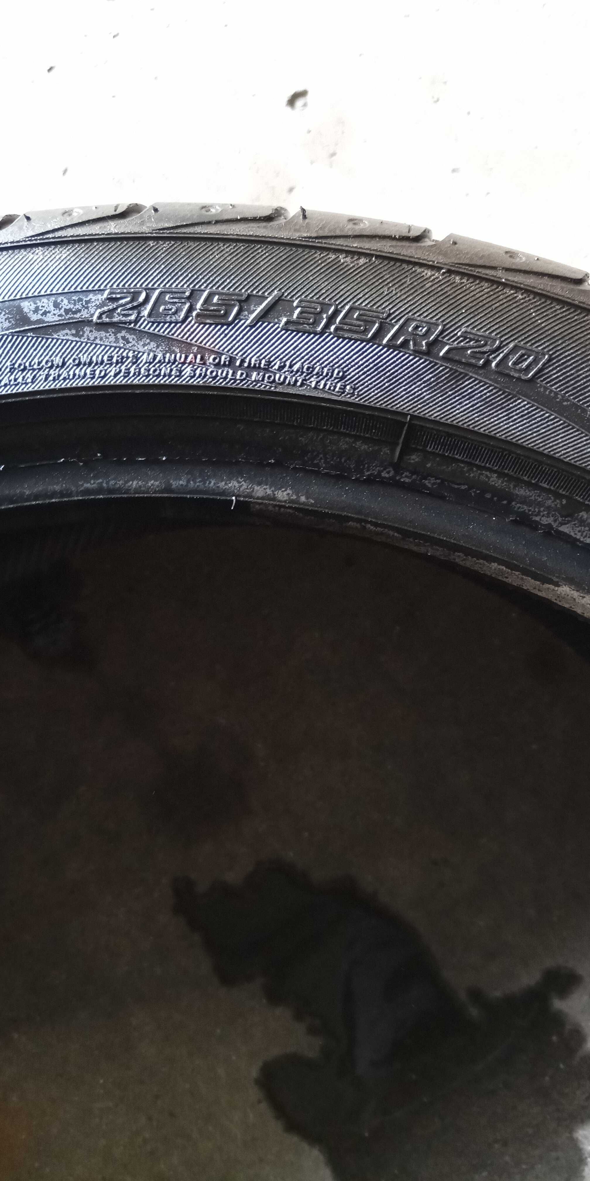 265/35R20  Yokohama advan sport-2бр.