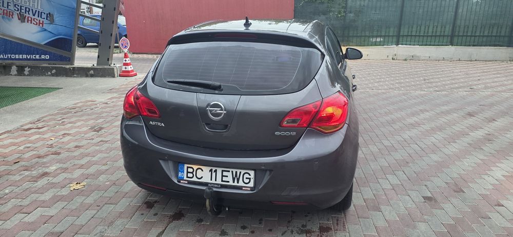 Opel astra j proprietar