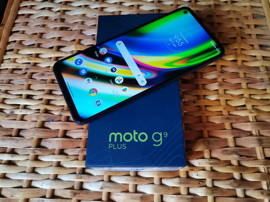 Motorola Moto G9 Plus / 128GB 4GB RAM / 64 MP CAM / - Гаранция