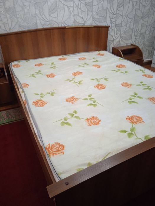 Кровать  полтараспальная