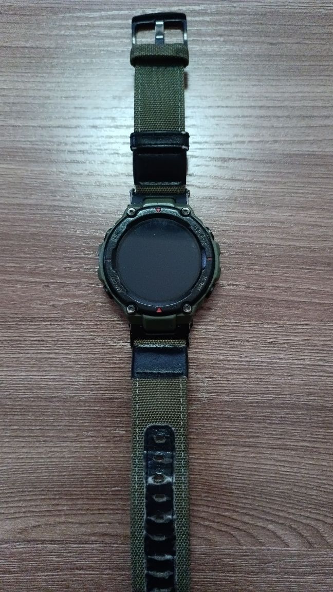 Смарт часы Amazfit T-Rex 1