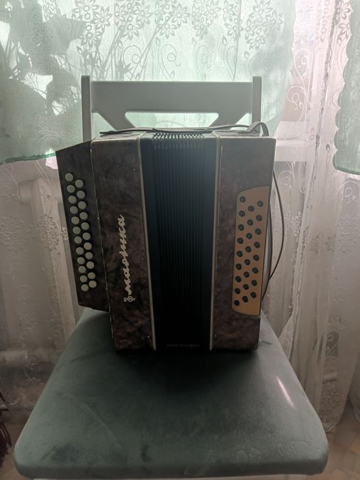 Продаеться гармонь