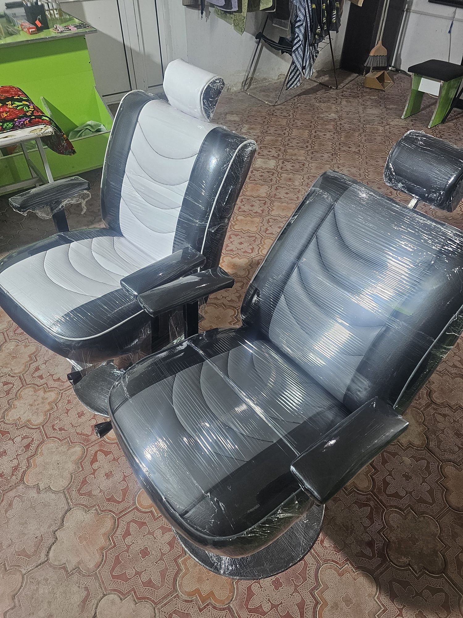 Sartaroshlar kreslosi salon uchun jeniski mursko'y bor Soni cheklanmag