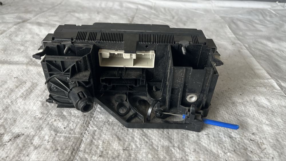 Панел климатик VW Golf 5 Plus 2004-2009