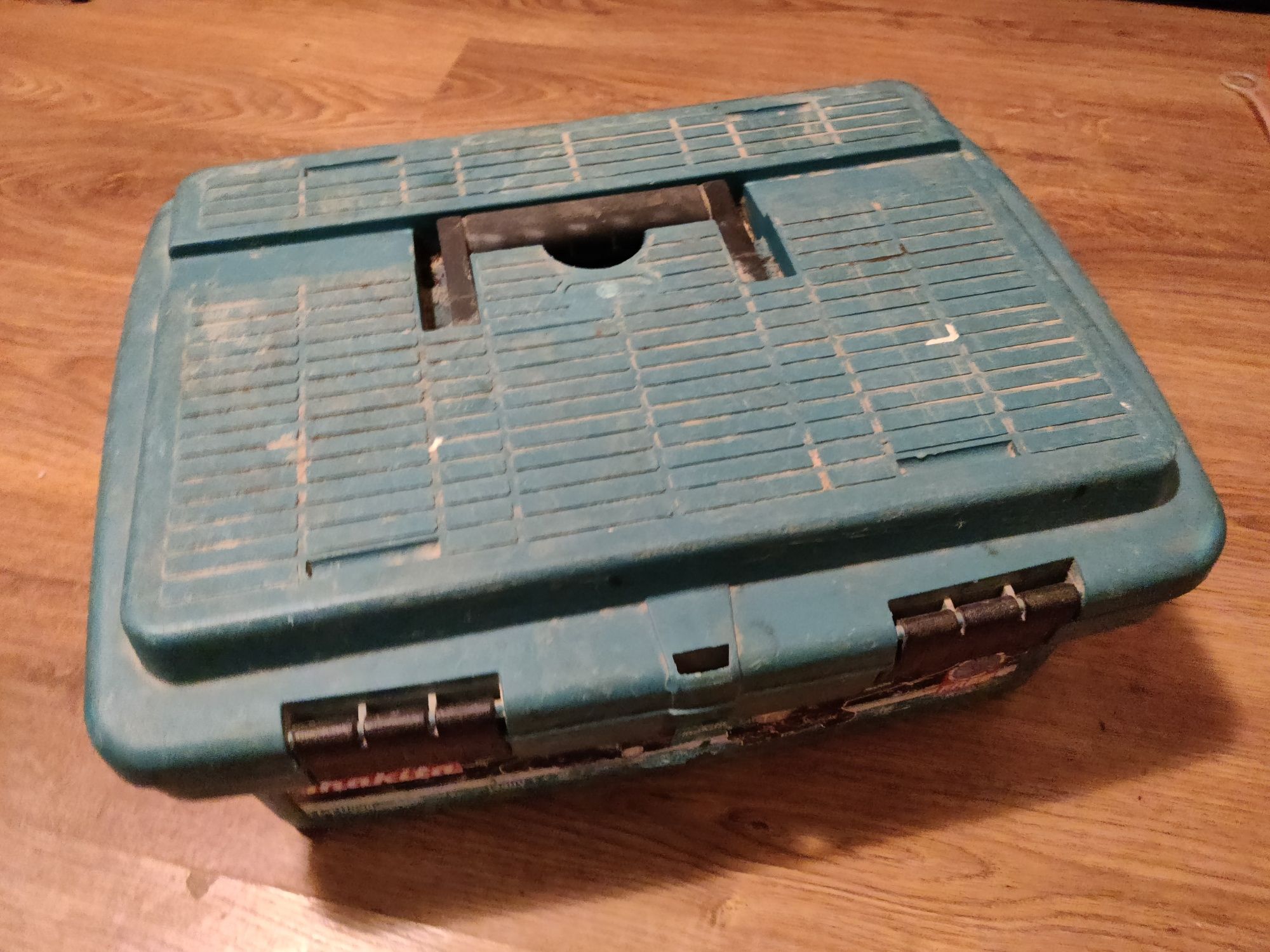Перфоратор Makita HR2470. Внос Англия