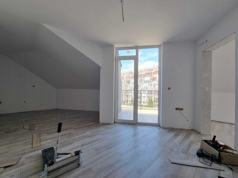 Продава се Двустаен апартамент в Свети Влас - 87 кв.м за 1096 €/кв.м - Снимка #3