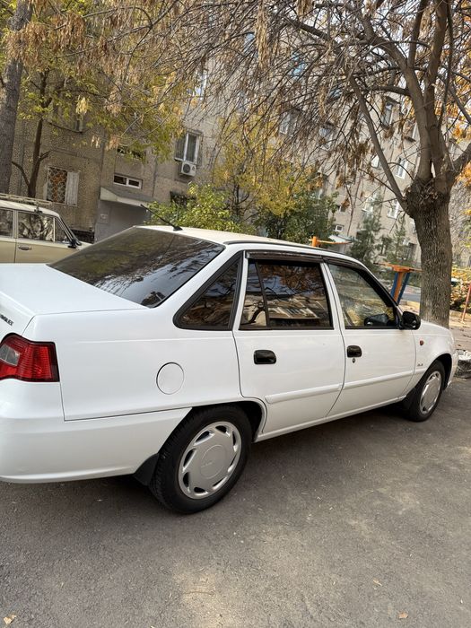 Продается Нексия 2, Nexia 2 состояние отличное, не битая, срочно!