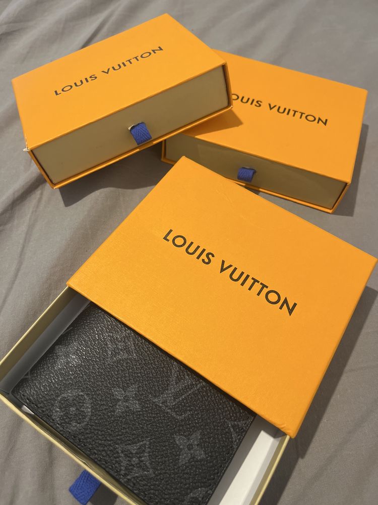 Louis Vuitton портфеил