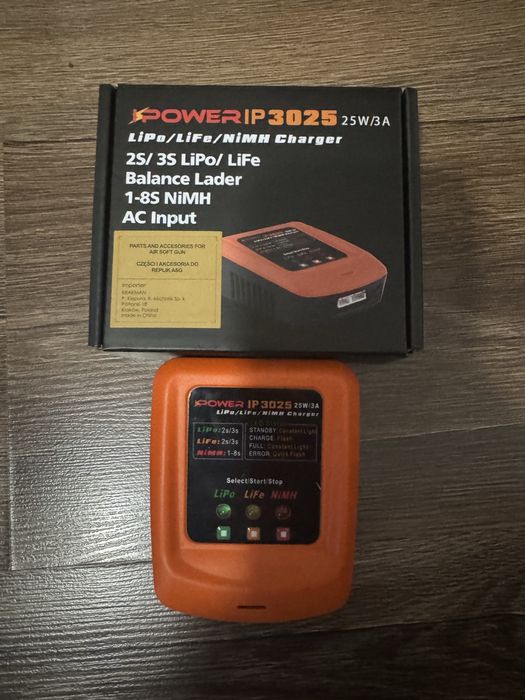 Зарядно за Lipo / LiFe / NiMh