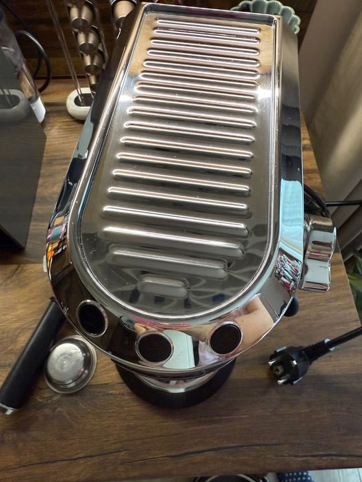 Кафемашина Delongi