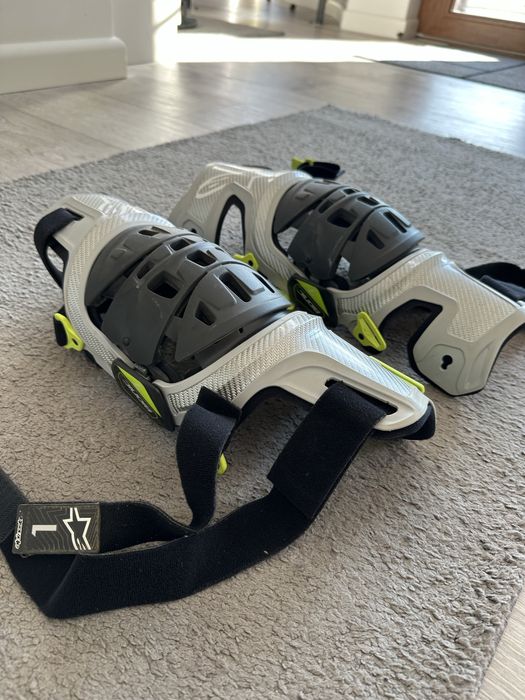 Genunchiere Alpinestars bionic-7 knee braces, Gri/Galben