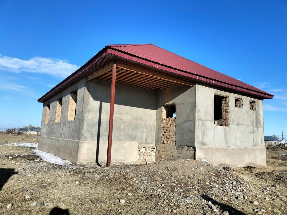 Срочно продаётся не достроенный дом в Улгили,дом из 6ти комната