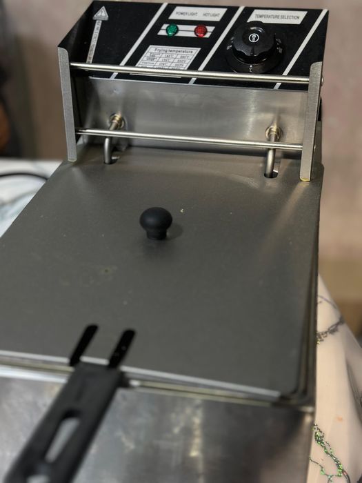 Фритюрница.