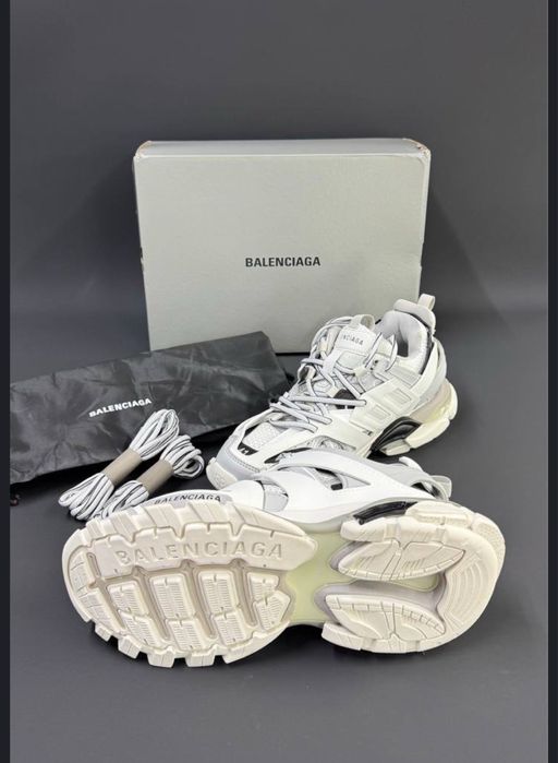 Balenciaga Track