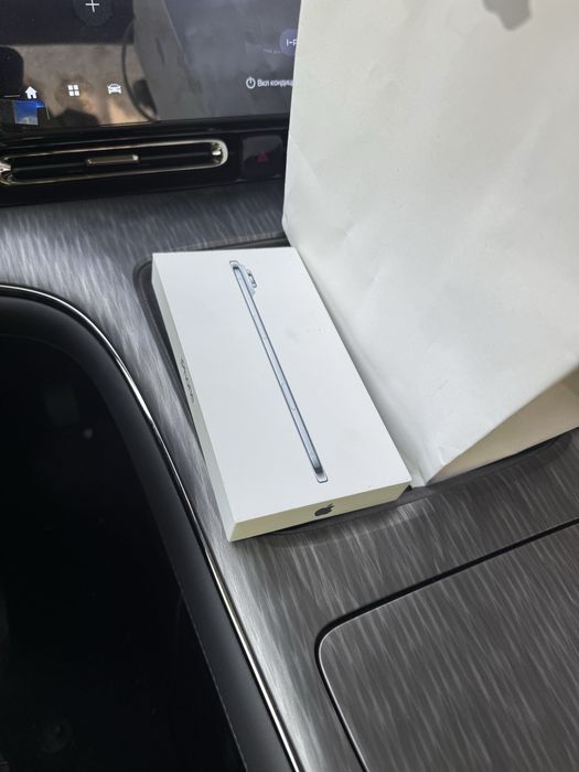 iPhone 17 air sky blue