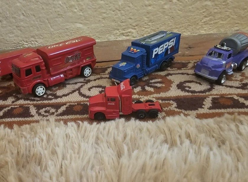 Коледни играчки по 3 лв