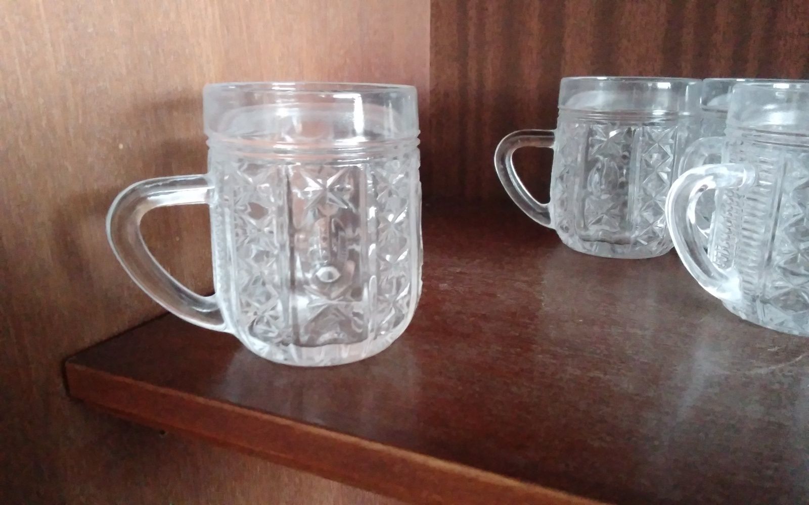 Продам хрустальные кружки