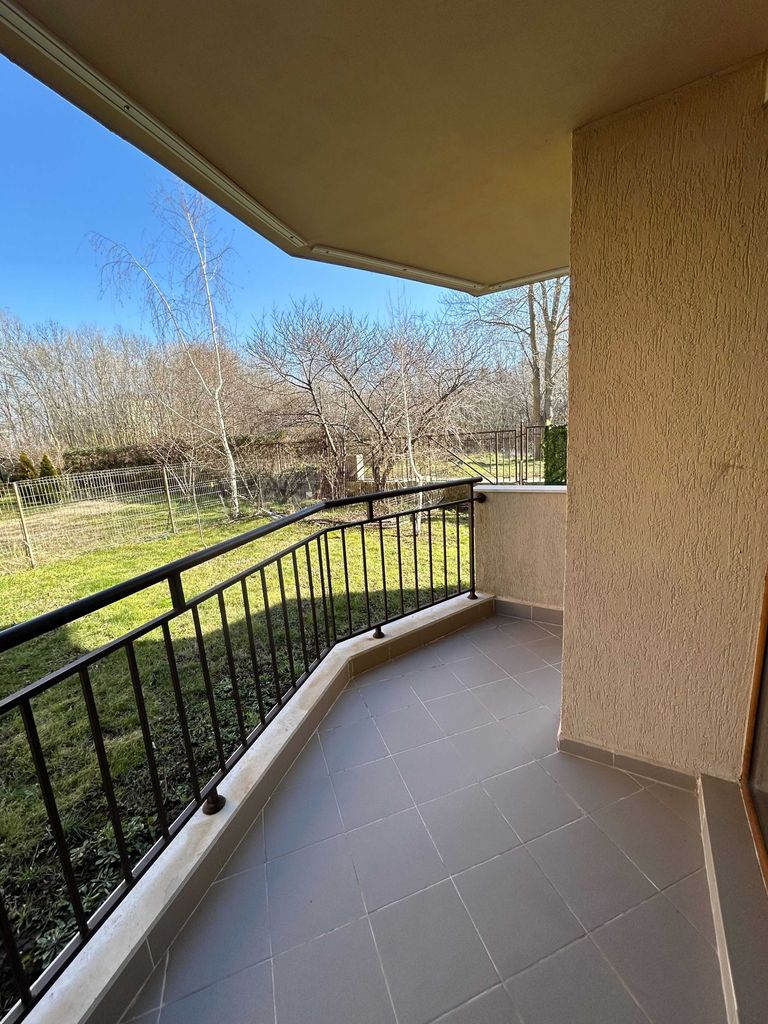 Продава се Едностаен апартамент в Царево - 54 кв.м за 1100 €/кв.м - Снимка #2
