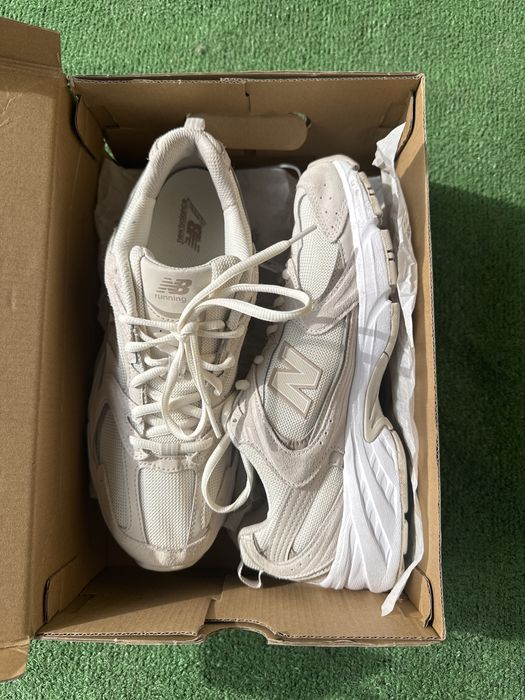 Adidasi New Balance 530